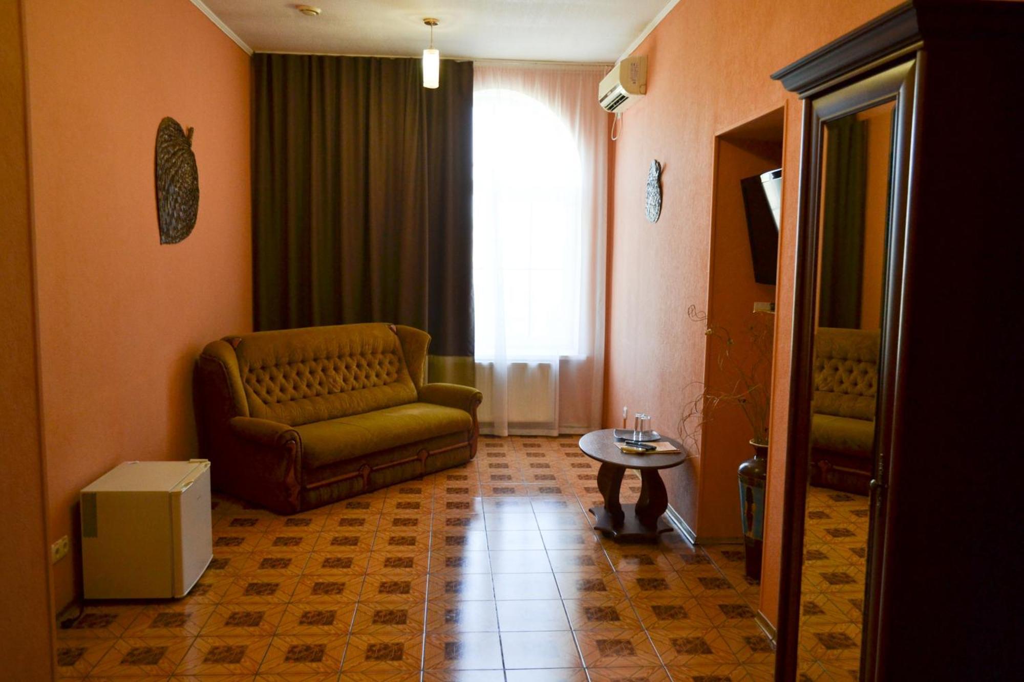 Vorontsovskiy Hotel Melitopol Bagian luar foto