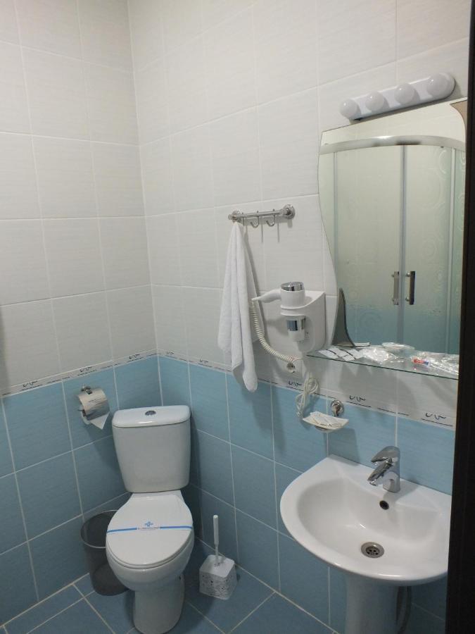 Vorontsovskiy Hotel Melitopol Bagian luar foto