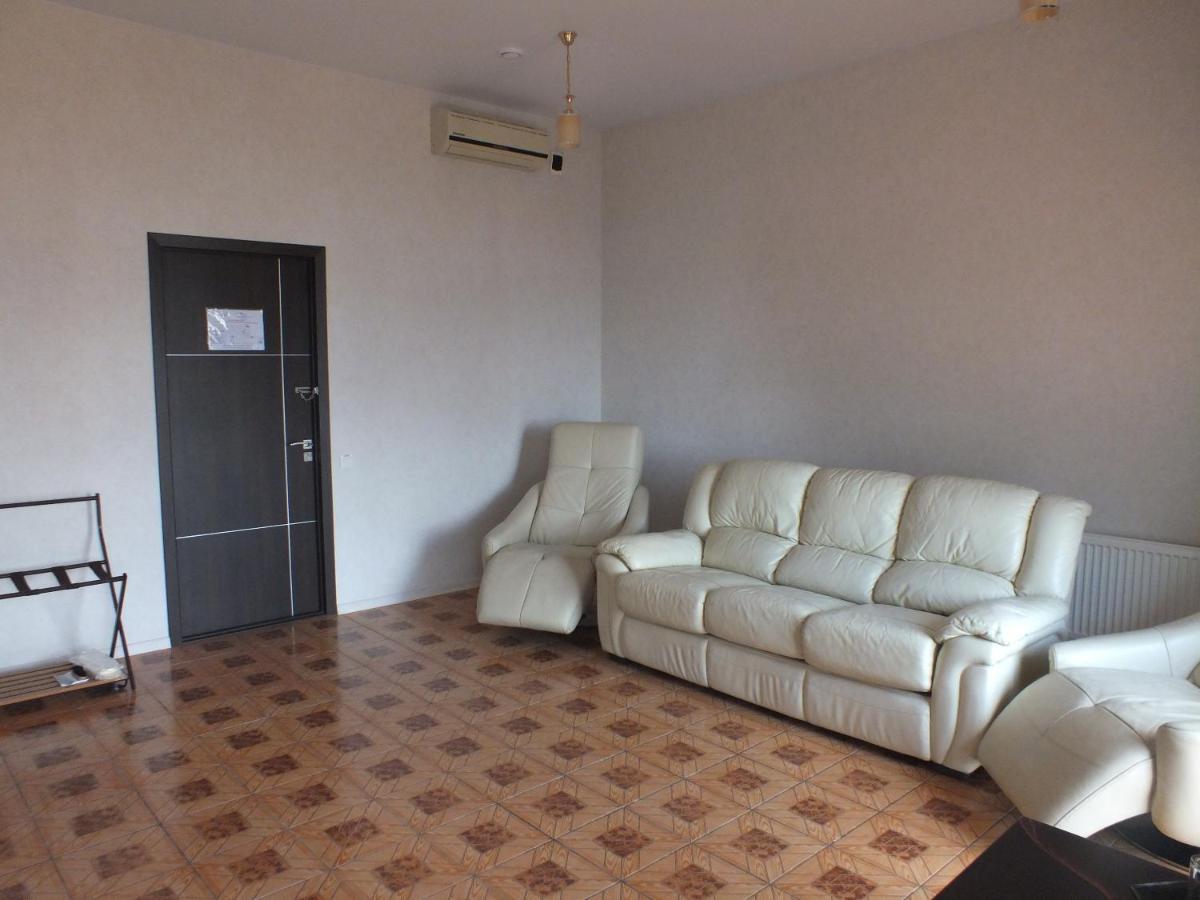 Vorontsovskiy Hotel Melitopol Bagian luar foto