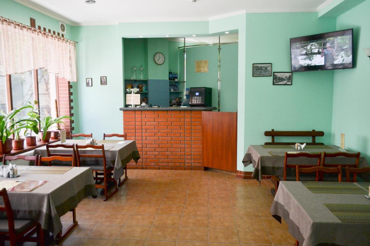 Vorontsovskiy Hotel Melitopol Bagian luar foto