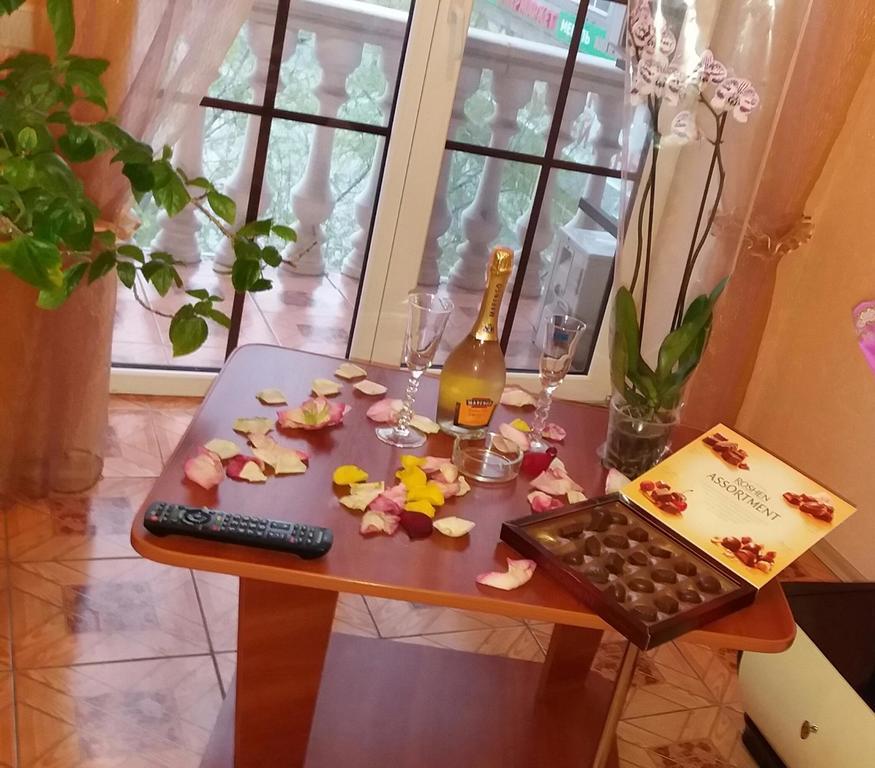 Vorontsovskiy Hotel Melitopol Bagian luar foto