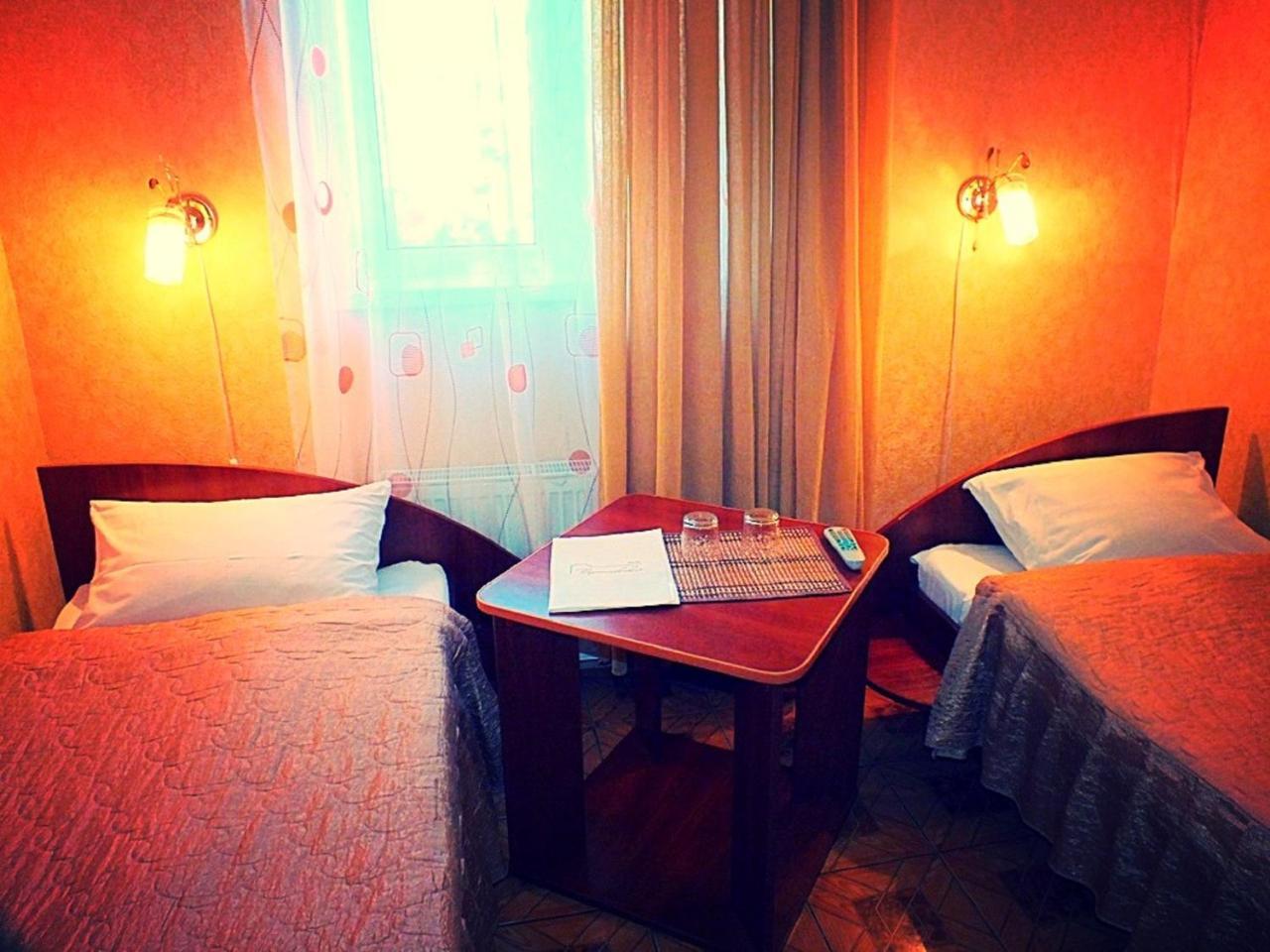 Vorontsovskiy Hotel Melitopol Bagian luar foto