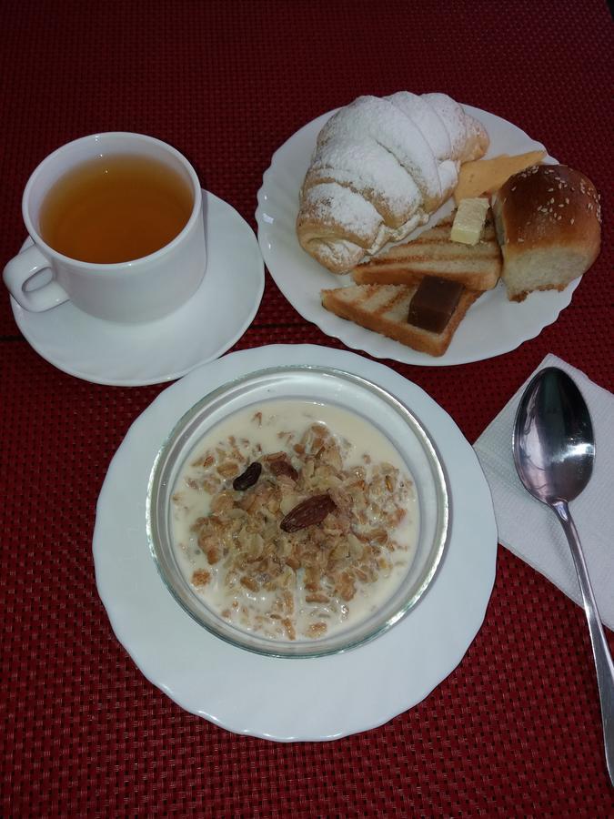 Vorontsovskiy Hotel Melitopol Bagian luar foto